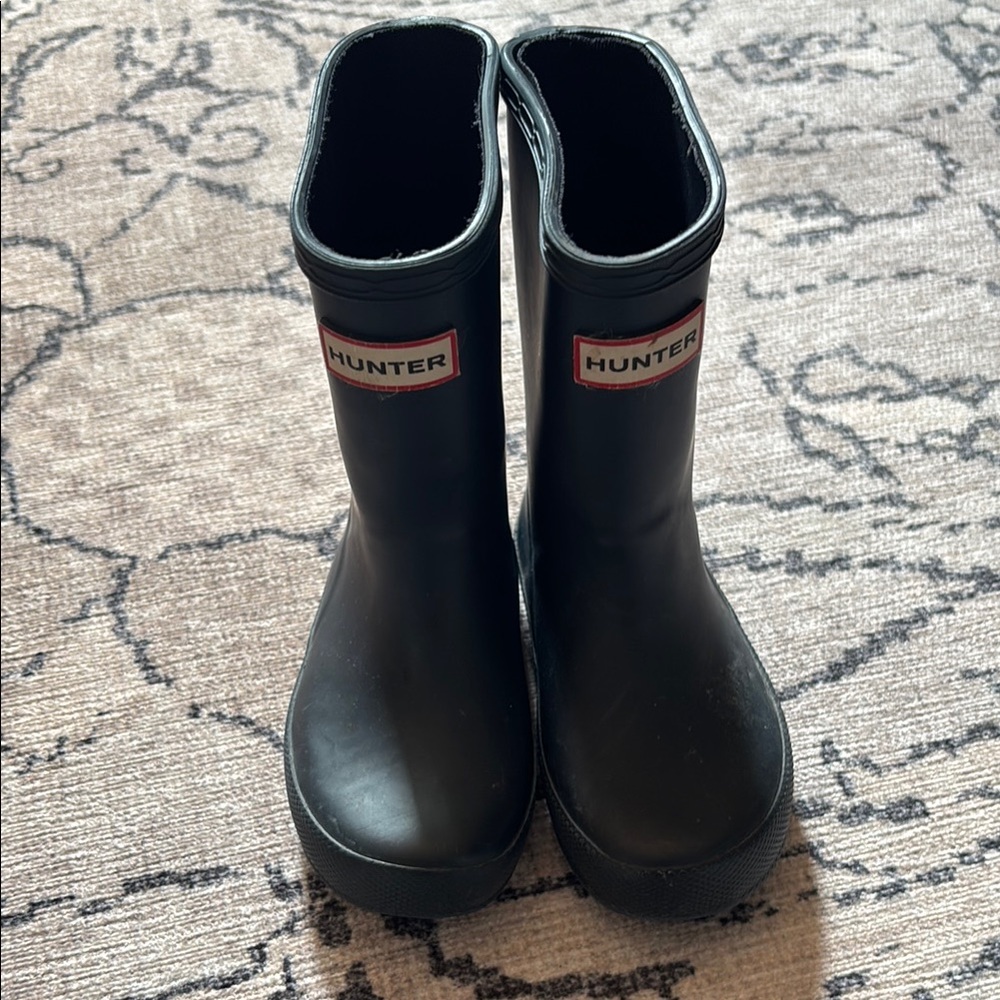 Hunter Black Rain & Snow Boots Classic Design